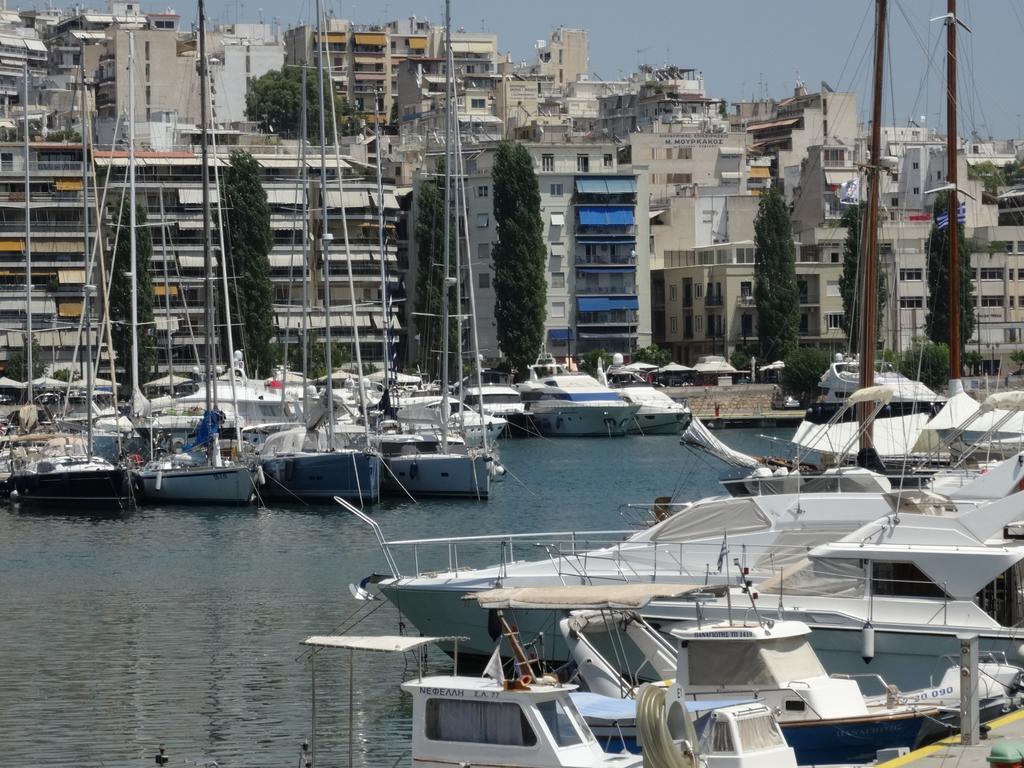 Faros I Hotel Piraeus Bagian luar foto